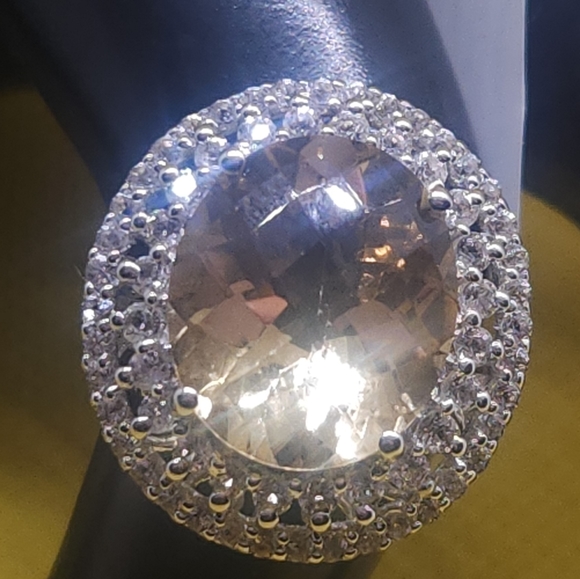 Ladies Ring - Picture 3 of 5